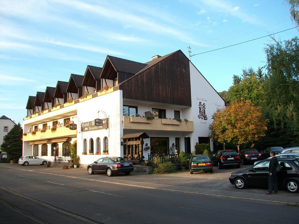 Hotel Weinhaus Liesertal Maring-Noviand Eksteriør billede